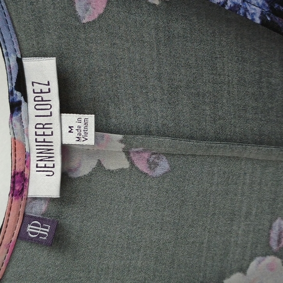 2 for $20 Jennifer Lopez dress - Picture 4 of 8